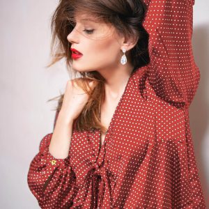 img 06 a red